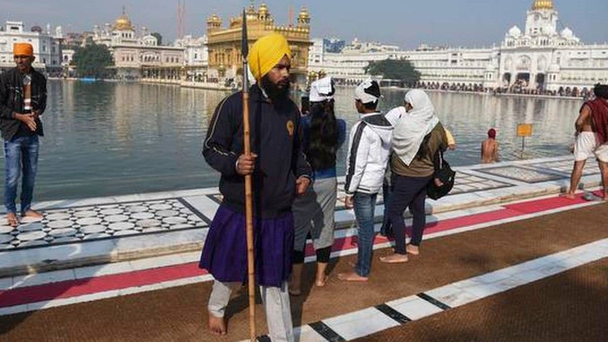 गुरु ग्रंथ साहिब की बेअदबी पर पीट-पीट कर मारे जाने की निंदा क्यों नहीं कर रहे हैं लोग?